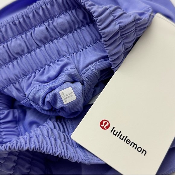 Lululemon Hotty Hot High-Rise Short 2.5” - Dusty Lilac, Size 4 - Picture 3 of 4